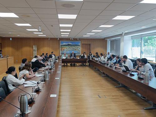 Σύγκλιση στην Επ. Νομικών για τροποποίηση διατάξεων για εγκλωβισμένους αγοραστές