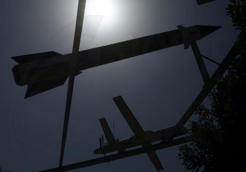 Η Ουκρανία χτύπησε πάνω από 40 ρωσικά αεροσκάφη με drones λέει αξιωματούχος