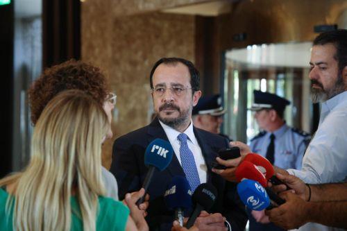 Δεν θα σταματήσουν οι διώξεις σφετεριστών, διαμηνύει ο ΠτΔ