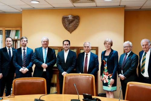 Βρετανοί βουλευτές εξέφρασαν ετοιμότητα να συμβάλουν στην ενίσχυση ανταλλαγών Κύπρου - ΗΒ στον ΚΚΣ