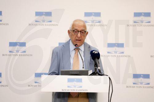 Με επίσκεψη στη Μαλούντα ολοκλήρωσε την επίσκεψή του στην Κύπρο ο Κακλαμάνης