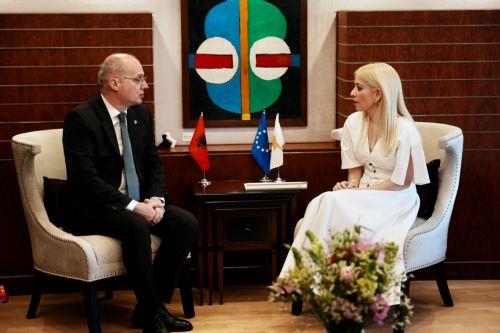 Τη θέση αρχών Αλβανίας για Κυπριακό επαναβεβαίωσε ο Χασάνι σε συνάντηση με ΠτΒ