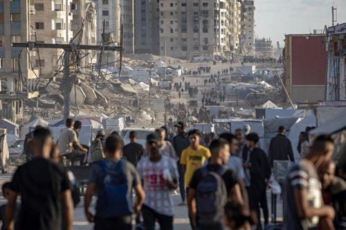 Δεκατρείς άνθρωποι σκοτώθηκαν από τις ισραηλινές δυνάμεις σε κέντρο διανομής βοήθειας