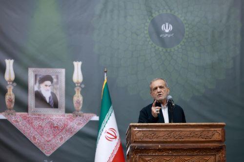 Ο Ιρανός πρόεδρος ανακοινώνει το τέλος του πολέμου 12 ημερών που επιβλήθηκε στη χώρα του