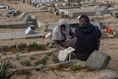 Αυξάνονται οι νεκροί στη Γάζα από πλήγματα το Σάββατο, λέει η Πολιτική Αμυνα