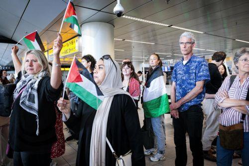 Το Ισραήλ καλεί την Αίγυπτο να μπλοκάρει το καραβάνι που κατευθύνεται στη Γάζα