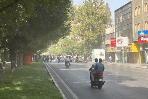 Τρεις νεκροί από την ισραηλινή επιδρομή στις εγκαταστάσεις της ιρανικής τηλεόρασης