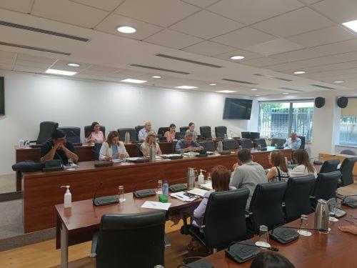 Χωρίς πιστοποιητικά λειτουργίας 83 μεγάλες επιχειρήσεις, λέει ο Ν. Κέττηρος