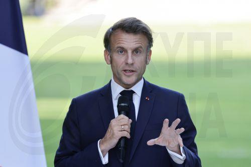 Οι διαπραγματεύσεις Ευρωπαίων-Ιράν πρέπει να επιταχυνθούν δήλωσε ο Μακρόν