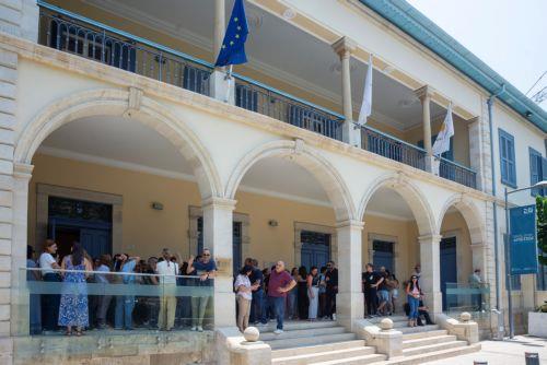 Σε μονόωρη στάση εργασίας κατήλθε το διοικητικό προσωπικό του ΤΕΠΑΚ