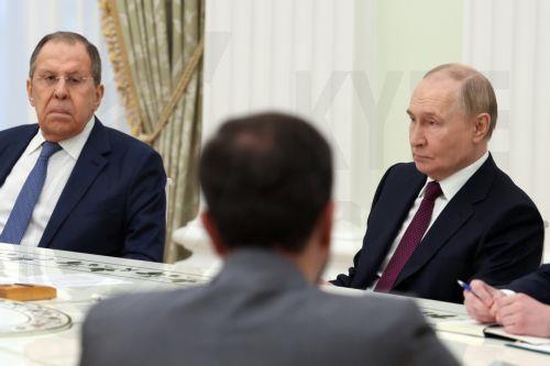 Ο Λαβρόφ λέει ότι είναι δύσκολο να πει κανείς εάν θα διαρκέσει η εκεχειρία Ισραήλ-Ιράν