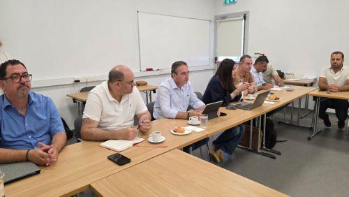 Επιβάλλεται μια λύση για άρδευση, είπε η Μ.Παναγιώτου που συναντήθηκε με μπανανοκαλλιεργητές