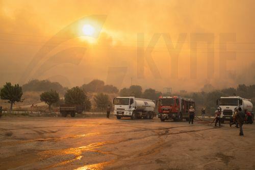 Μεγάλη πυρκαγιά μαίνεται εκτός ελέγχου στην Αντιόχεια