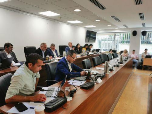 Η Επ. Εμπορίου ζητά από Κυβέρνηση τιμολόγηση με βάση χρήση στις βιομηχανικές και βιοτεχνικές