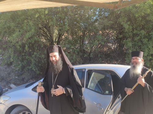 Δεν μένει στη Μητρόπολη ο Τυχικός, μείον ο μισθός του κατά 55%, λέει ο δικηγόρος του