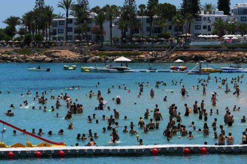 الأرصاد الجوية تحذر من ارتفاع شديد لدرجات الحرارة عند الظهر