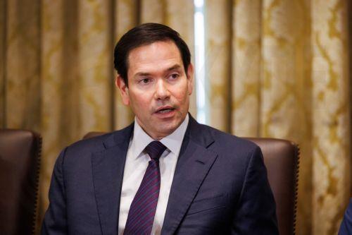 Ο Ρούμπιο συναντά τον Λαβρόφ ενόσω οι επιθέσεις κατά του Κιέβου συνεχίζονται