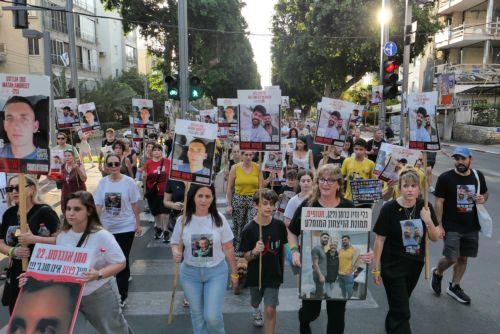 Η Χαμάς συμφώνησε να απελευθερώσει 10 ομήρους αλλά λέει οι συνομιλίες είναι δύσκολες