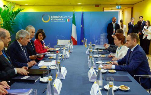 Σε 1 τρισ. αποτιμά το Κίεβο το κόστος για την ανοικοδόμηση της χώρας από τον πόλεμο