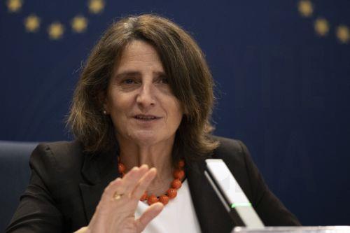 Η κρίση Γάζας μοιάζει πολύ με «γενοκτονία» λέει η Εκτελεστική Αντιπρόεδρος Κομισιόν