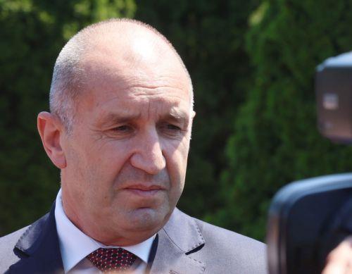 Τα δικαιώματα των Βουλγάρων στη Β. Μακεδονία δεν είναι διμερές ζήτημα, λέει ο Ράντεφ