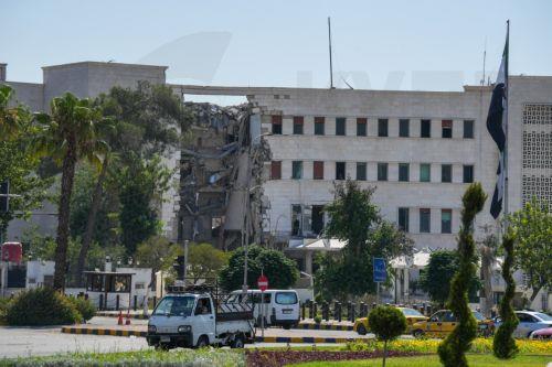 URGENTE: Ladrões invadem museu em Damasco e roubam artefatos de ouro!