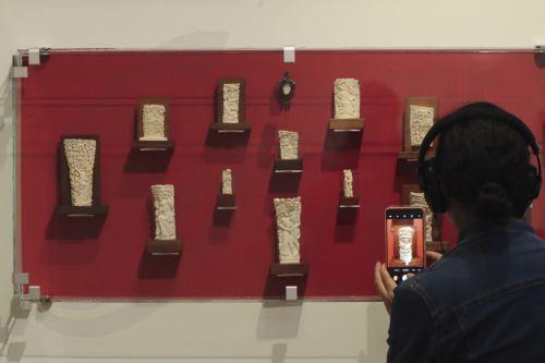 Έκθεση με έργα του Ρομπέρτο Ρούις, του γίγαντα της μινιατούρας στο Μεξικό