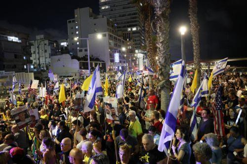 Χιλιάδες διαδηλωτές στο Ισραήλ ζήτησαν απελευθέρωση ομήρων από τη Γάζα