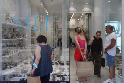 Αύξηση 5,8% στον τζίρο λιανικού εμπορίου τον Απρίλιο, ενίσχυση και σε όγκο πωλήσεων