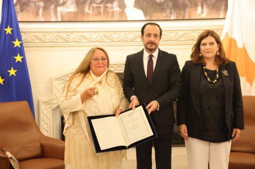 Με το Μετάλλιο Εξαίρετης Προσφοράς τίμησε ο ΠτΔ τη Μαρίζα Κωχ για συνεισφορά της στη διεθνοποίηση Κυπριακού