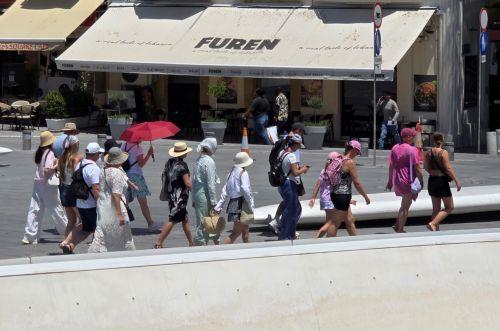 Εκδόθηκε πορτοκαλί προειδοποίηση για το Σάββατο, 44 βαθμοί Κελσίου στο εσωτερικό