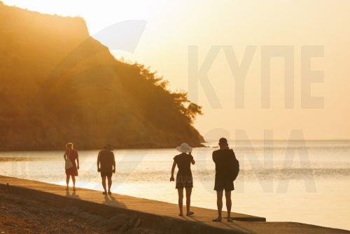 Άμεσα μέτρα για προστασία των ηλικιωμένων από τον καύσωνα ζητά η ΕΚΥΣΥ