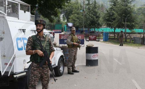 Νεκροί οι ένοπλοι που επιτέθηκαν σε τουρίστες στο ινδικό Κασμίρ