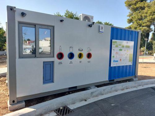 Εγκατάσταση πράσινου περιπτέρου για ανακύκλωση υλικών στο Πολέμι