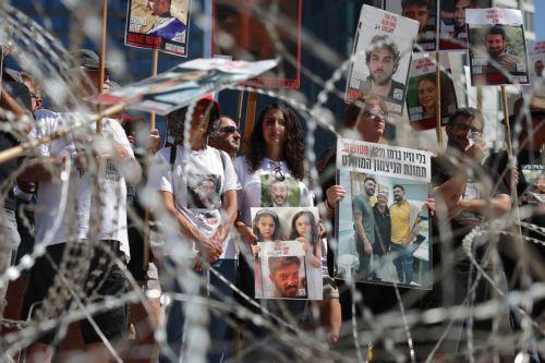 Συγκλονισμένος δηλώνει ο Νετανιάχου, σοκ στο Ισραήλ, από βίντεο ομήρων