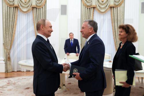 Ρωσία-ΗΠΑ συζήτησαν ενεργειακές συμφωνίες κατά την επίσκεψη Γουίτκοφ στην Μόσχα