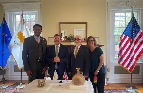 Ευαρέσκεια Πρεσβείας ΗΠΑ για τον επαναπατρισμό των δύο κυπριακών αρχαιοτήτων