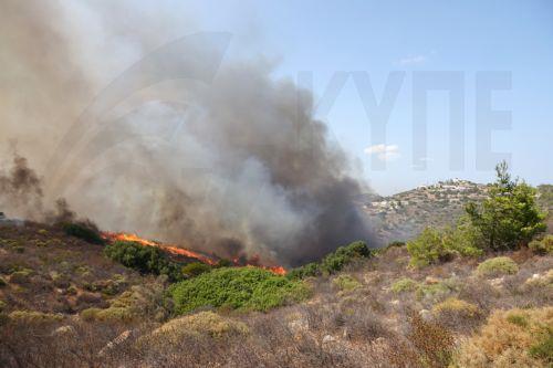 Ενας νεκρός από τη φωτιά στην Κερατέα
