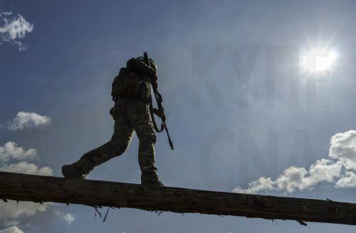 Ο Τραμπ θα υποδεχτεί τον Πούτιν, συνεχίζονται οι επιθέσεις σε Ουκρανία