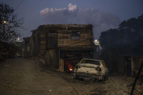 Τρίτος νεκρός στις πυρκαγιές στην Ισπανία