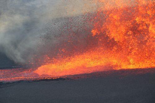 Εξερράγη το ηφαίστειο Σακουρατζίμα στην Ιαπωνία, ακυρώθηκαν πτήσεις λόγω τέφρας