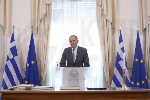 Συμφέροντα απεργάζονται τη μη εκτέλεση του έργου, είπε για το καλώδιο ο Γεραπετρίτης