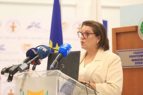 Με προκλήσεις αλλά και βελτιώσεις αρχίζει η σχολική χρονιά, λέει η ΥΠΑΝ