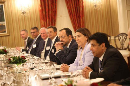 Η Κύπρος βρίσκεται σε ένα ξεκάθαρο δρόμο ανάπτυξης, είπε ο ΠτΔ σε επενδυτές στο Τορόντο