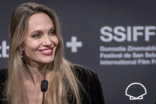 Αγαπώ τη χώρα μου αλλά δεν την αναγνωρίζω, είπε η Α. Τζολί