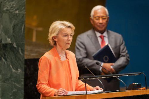 Φον ντερ Λάιεν: Συμφωνήσαμε με Τραμπ να κόψουμε γρήγορα τα έσοδα Ρωσίας από ορυκτά καύσιμα