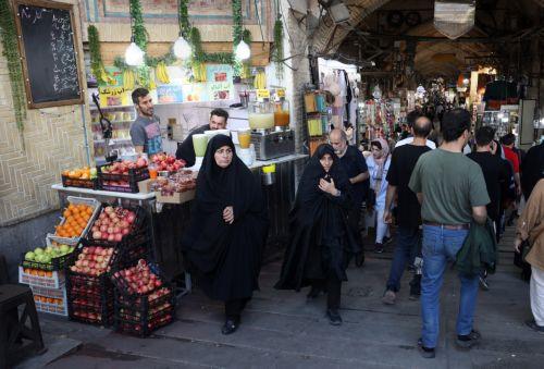 Κυρώσεις κατά Ιράν επαναφέρει το Συμβούλιο της ΕΕ μετά την απόφαση ΟΗΕ