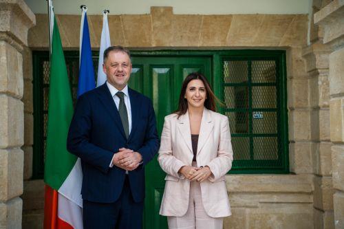Raouna discusses shared EU presidency priorities with Irish European Affairs Minister of State