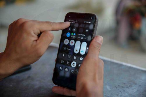 Παράταση ενός μήνα για ταυτοποίηση χρηστών προπληρωμένης κινητής τηλεφωνίας