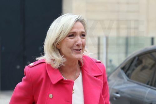 Την ευρεία ηγεμονία της ακροδεξιάς στην Γαλλία αναδεικνύει ετήσια δημοσκόπηση